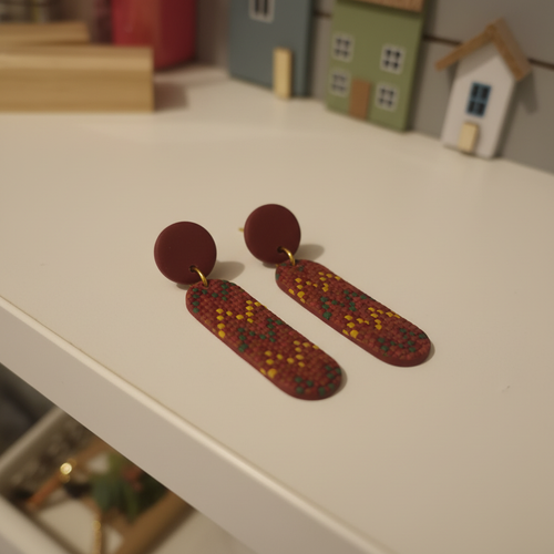 Bordo folk oval na podlozi