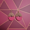Taupe lepeza + fuchsia — podloga