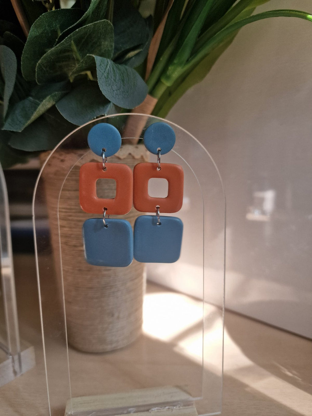 Blau und Orange